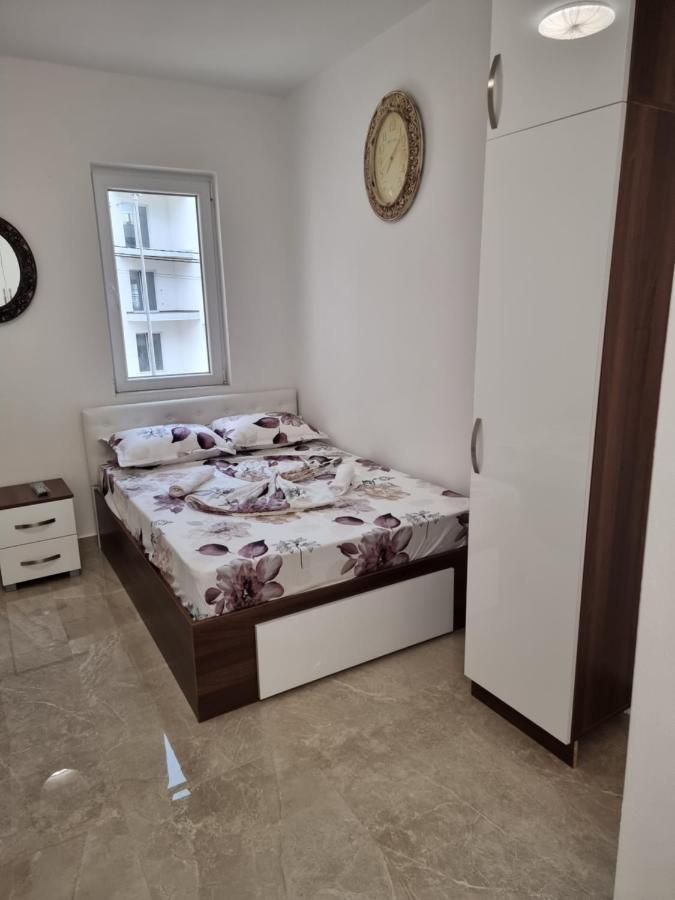 Ebra Lux Apartmani Dobra Voda Exterior photo