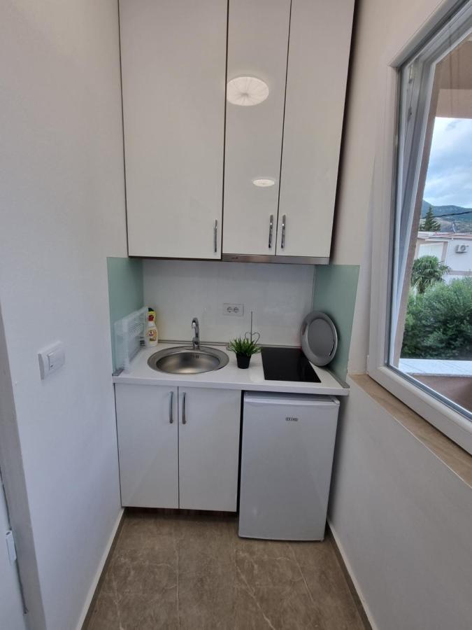 Ebra Lux Apartmani Dobra Voda Exterior photo