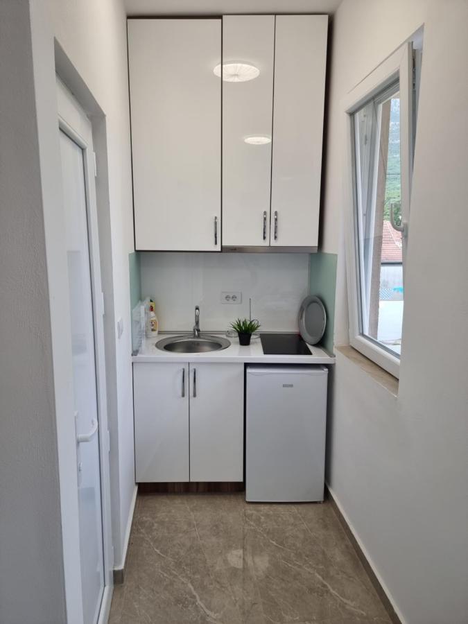 Ebra Lux Apartmani Dobra Voda Exterior photo