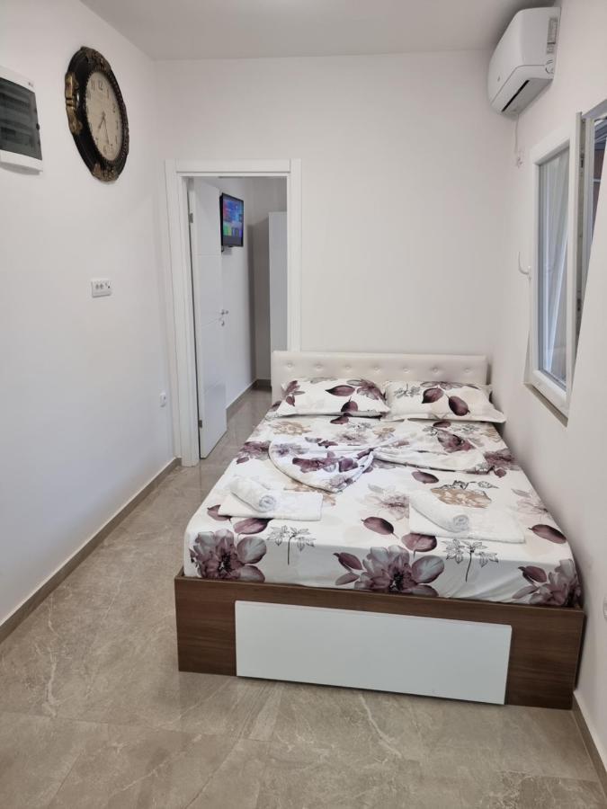 Ebra Lux Apartmani Dobra Voda Exterior photo