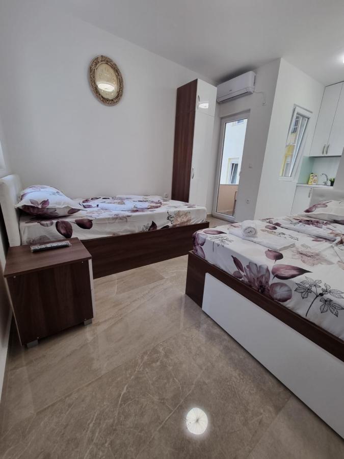 Ebra Lux Apartmani Dobra Voda Exterior photo