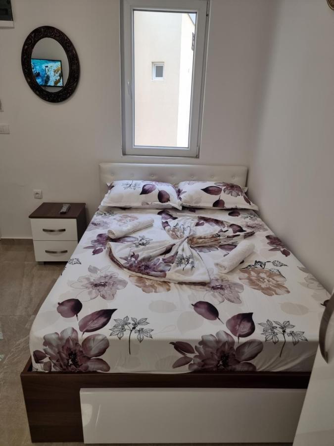 Ebra Lux Apartmani Dobra Voda Exterior photo