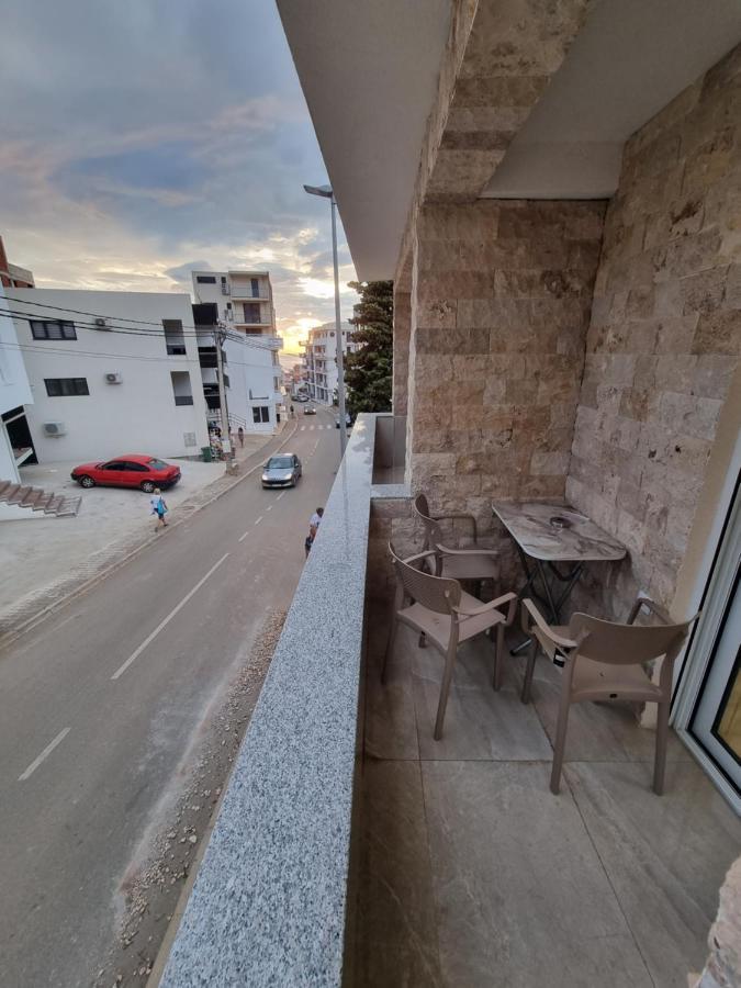 Ebra Lux Apartmani Dobra Voda Exterior photo