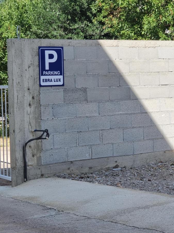 Ebra Lux Apartmani Dobra Voda Exterior photo