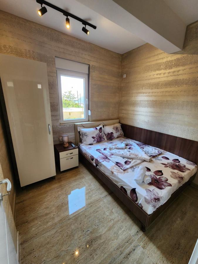 Ebra Lux Apartmani Dobra Voda Exterior photo